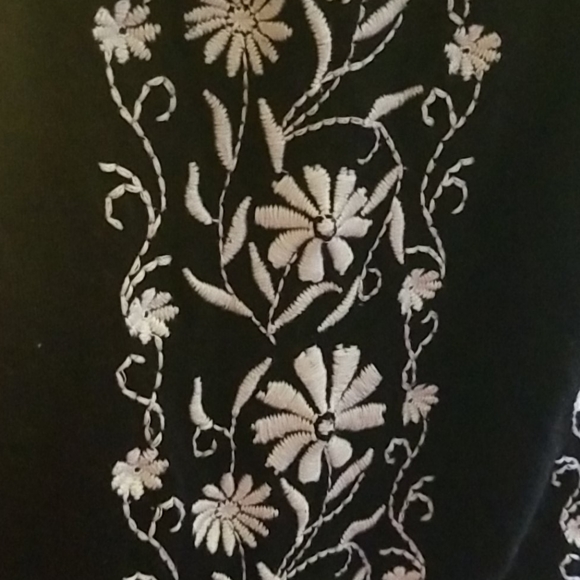 Black Short Sheath Dress W/ White Embroidery - Picture 3 of 3